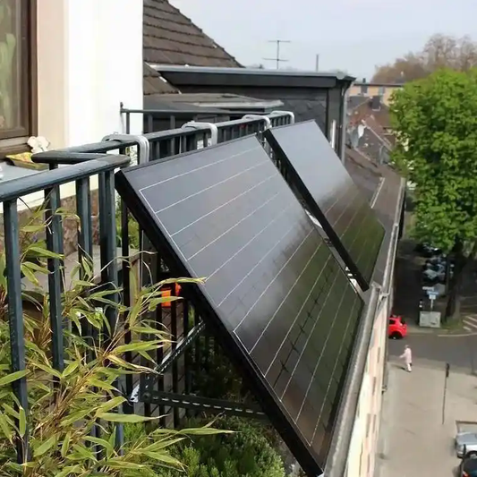 Reservierter Installationsplan für Balkon-Solarkraftwerk in neuen Wohngebieten